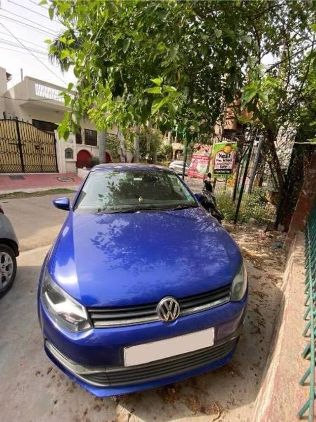 https://images10.gaadi.com/usedcar_image/4490292/original/processed_b9620bbe-0841-4f62-8657-f3b2541633b8.jpeg?imwidth=6402