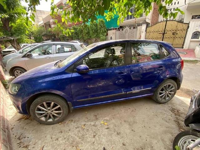 https://images10.gaadi.com/usedcar_image/4490292/original/processed_d6f853ae-22b6-4898-8d4c-7c5023b45612.jpeg?imwidth=6400