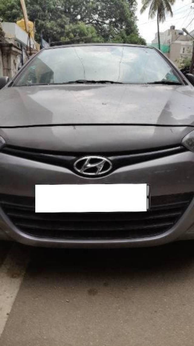 https://images10.gaadi.com/usedcar_image/4490401/original/processed_be716cd4-d53a-4eaa-a0e1-5d8be8bd490e.jpg?imwidth=6400