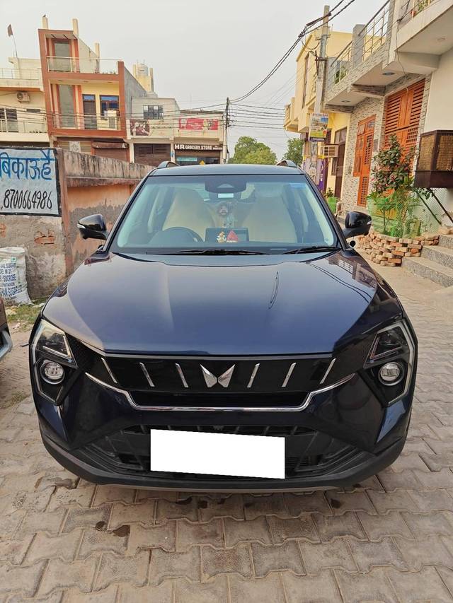 https://images10.gaadi.com/usedcar_image/4490458/original/processed_6aac53da-fce6-48be-8972-067dec27ddf1.jpg?imwidth=6400