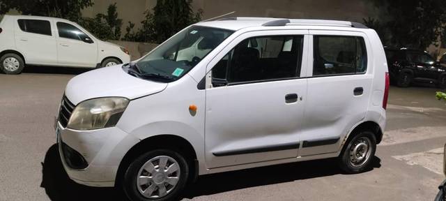 https://images10.gaadi.com/usedcar_image/4490620/original/processed_7f718974-4184-4741-8957-dc8b52d20989.jpg?imwidth=6400