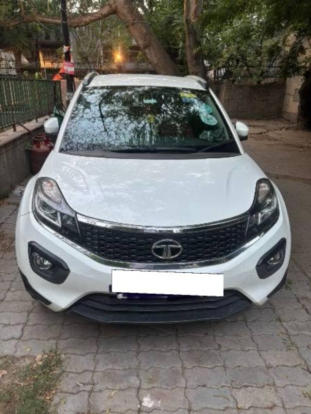 https://images10.gaadi.com/usedcar_image/4490627/original/processed_d2dab238-0729-4a4f-aa2d-d9521ec1176d.jpeg?imwidth=6400