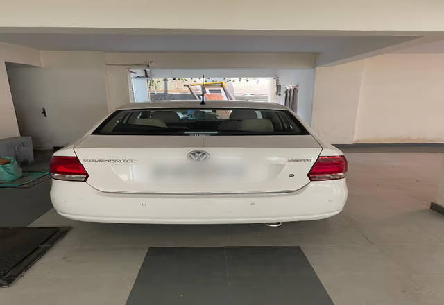 https://images10.gaadi.com/usedcar_image/4490771/original/f2f71c16-7b47-49d9-946a-f9a6fa4c659b.?imwidth=6401