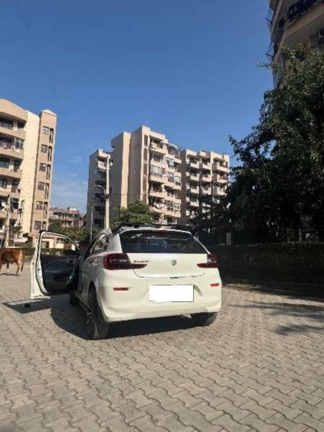https://images10.gaadi.com/usedcar_image/4490804/original/processed_df2259d2-95ce-4906-8cf7-f77dace9f4b8.jpeg?imwidth=6402