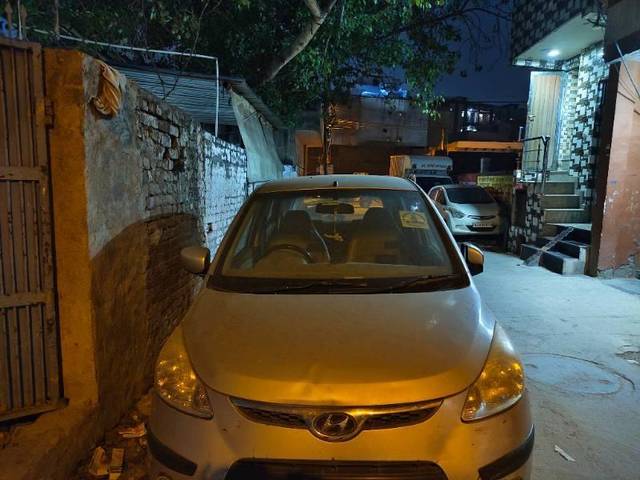 https://images10.gaadi.com/usedcar_image/4490870/original/processed_fc2828da-0069-4006-90d5-3f4dcdb001b6.jpg?imwidth=6401