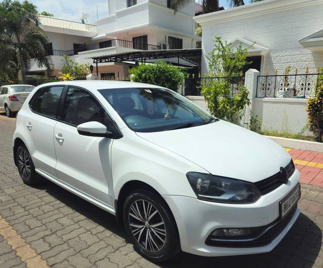 https://images10.gaadi.com/usedcar_image/4491208/original/processed_3e5069d29cd1e553bb5d041429446525.jpg?imwidth=6400
