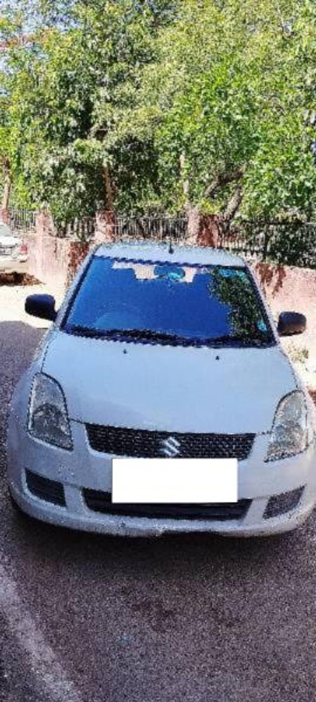 https://images10.gaadi.com/usedcar_image/4491358/original/processed_639bc7d2-86a3-4f09-aabe-249465820966.jpg?imwidth=6401