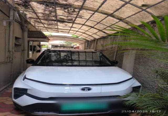 https://images10.gaadi.com/usedcar_image/4491444/original/9b7782c4-758d-476a-b21f-b8df6d772042.?imwidth=6400