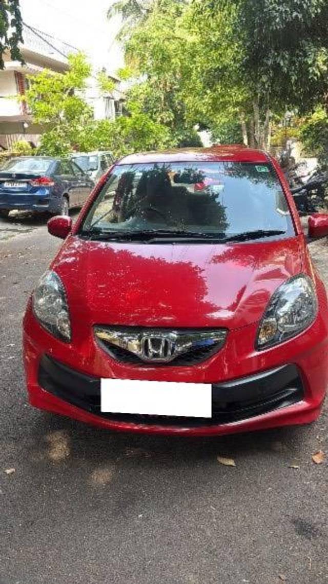 https://images10.gaadi.com/usedcar_image/4491455/original/processed_c159e110-be46-45ae-9c29-7cc4fa0477a9.jpeg?imwidth=6402