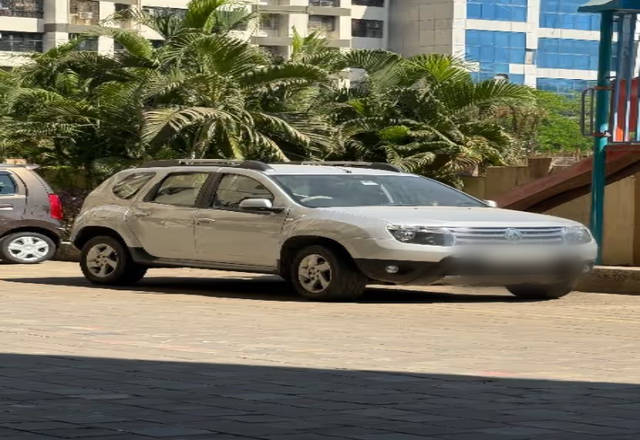 https://images10.gaadi.com/usedcar_image/4491489/original/7330957d-05e0-404f-b801-ca6ba29d7a17.?imwidth=6400