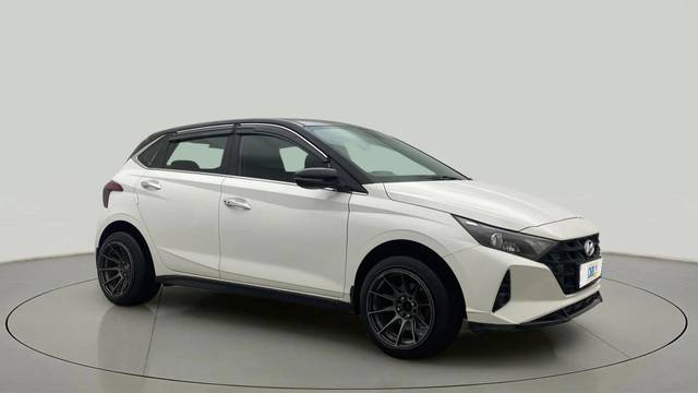 https://images10.gaadi.com/usedcar_image/4491505/original/ecc065ffc95aebdf6504ef446159ffb9.jpg?imwidth=6400