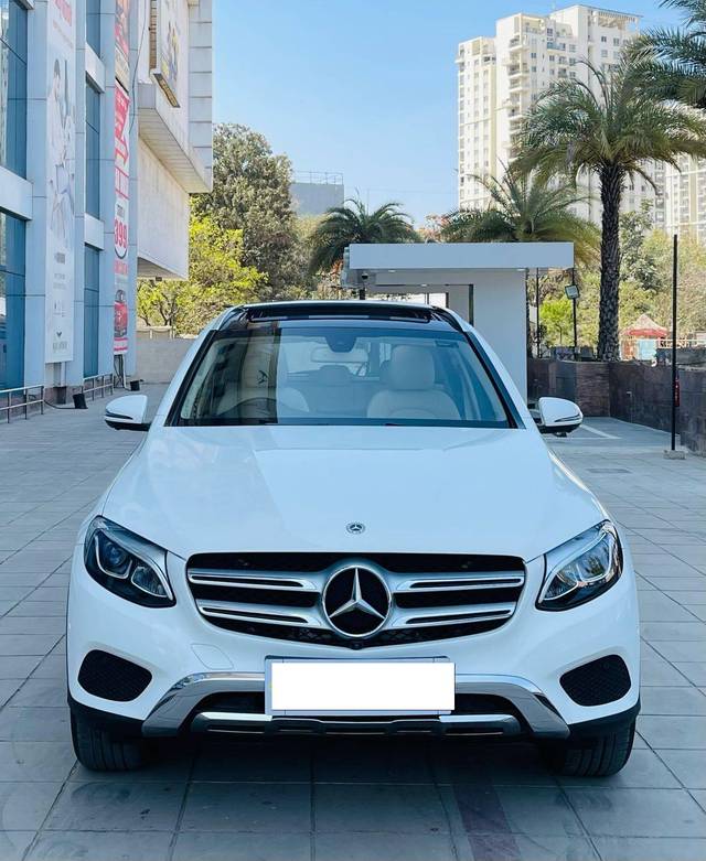 https://images10.gaadi.com/usedcar_image/4491512/original/processed_c1fc98e64d158cce28322012476a3a56.jpg?imwidth=6400