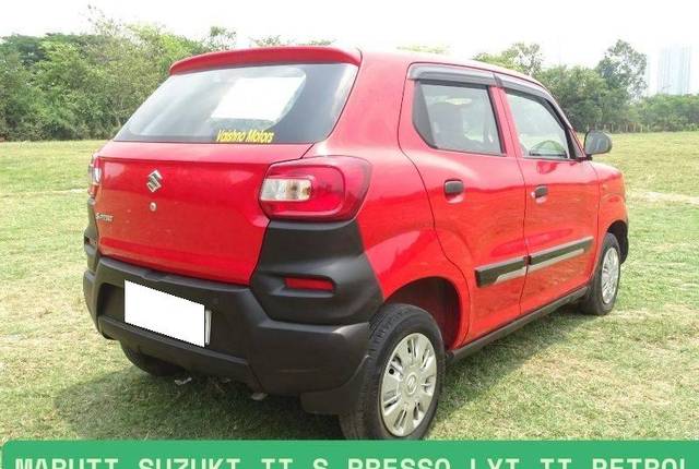 https://images10.gaadi.com/usedcar_image/4491675/original/processed_e7bfa18db7deb60ca771b1a914039584.jpeg?imwidth=6402