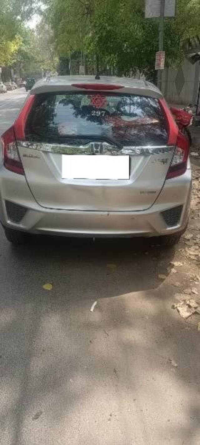 https://images10.gaadi.com/usedcar_image/4491683/original/processed_58163a57-b3fe-483d-b827-124671ff4c49.jpg?imwidth=6402