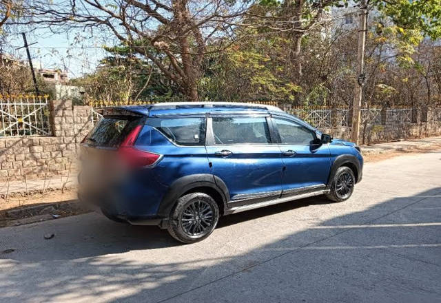 https://images10.gaadi.com/usedcar_image/4491698/original/c4cd457f-8203-430c-8680-aa5d6896613d.?imwidth=6402
