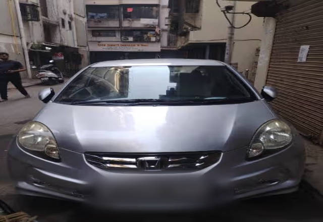 https://images10.gaadi.com/usedcar_image/4491794/original/e8f9bee4-b596-4389-aec9-9e2078557769.?imwidth=6402