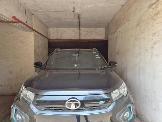 https://images10.gaadi.com/usedcar_image/4491798/original/processed_b9abcc98-c7e6-44f7-b7ef-c5fc74df8e06.jpg?imwidth=6400