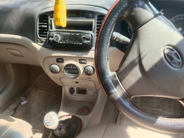 Second-hand 2009 Hyundai Verna CRDi for sale in Rajkot-7