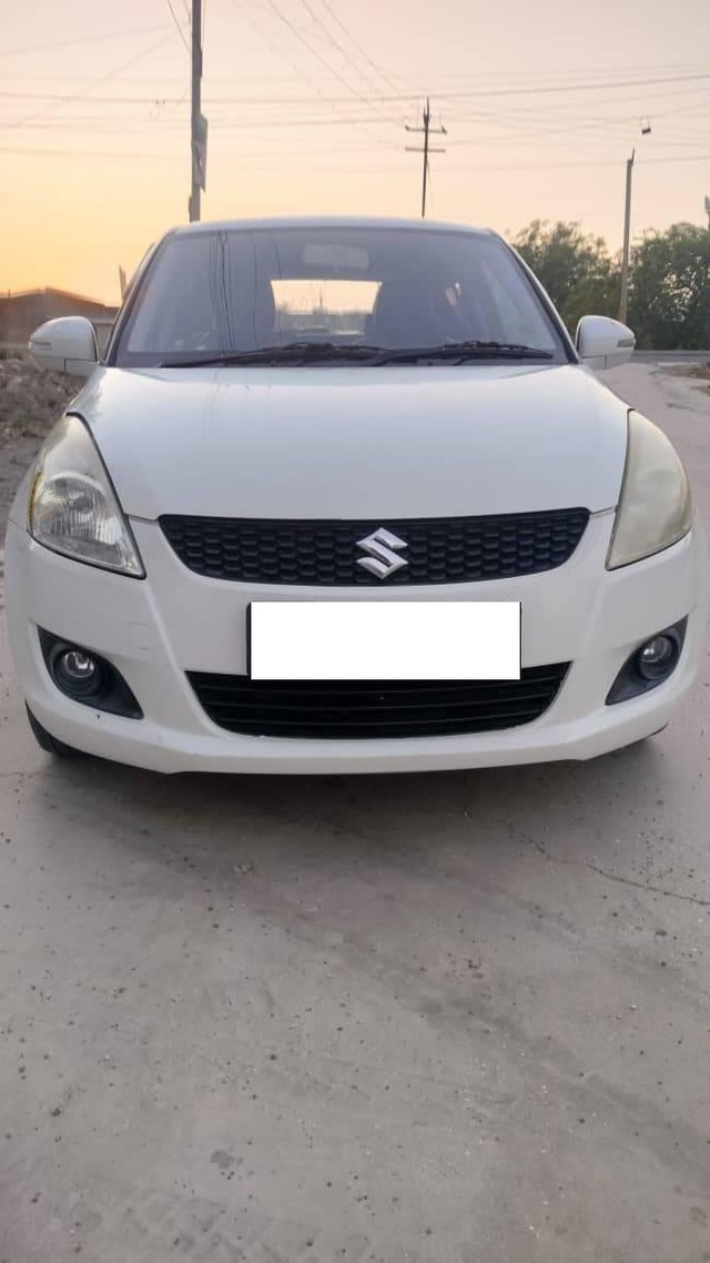 Second-hand 2012 Maruti Swift ZDi for sale in Rajkot-4