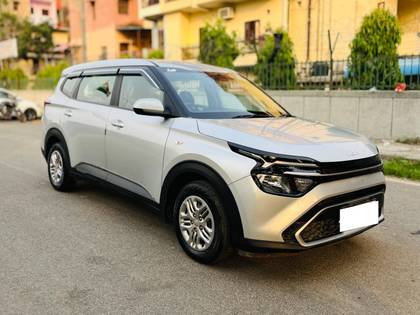 Kia Carens Premium Kia Carens Premium