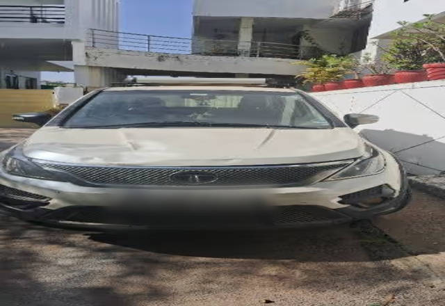 https://images10.gaadi.com/usedcar_image/4492093/original/a603f4a4-eaa4-4c44-93d7-df0bb21fe375.?imwidth=6400
