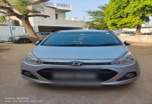 https://images10.gaadi.com/usedcar_image/4492102/original/98472679-f9cf-4755-a14e-dae5d8cdb568.?imwidth=6400