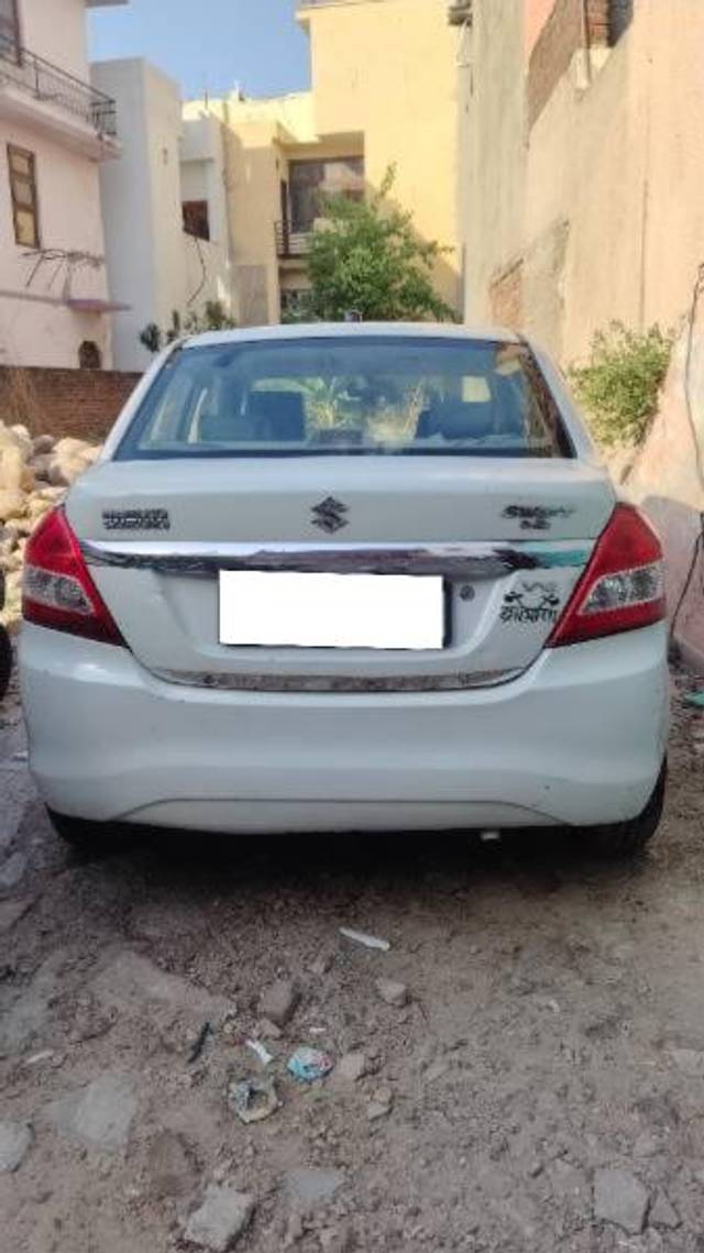 https://images10.gaadi.com/usedcar_image/4492172/original/processed_28b1c805-32e7-4616-9650-6a6f5e0a0a34.jpg?imwidth=6400