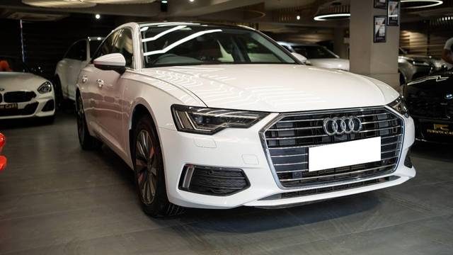https://images10.gaadi.com/usedcar_image/4492450/original/processed_607b4566d7ec2c332e516717041f2344.jpg?imwidth=6400
