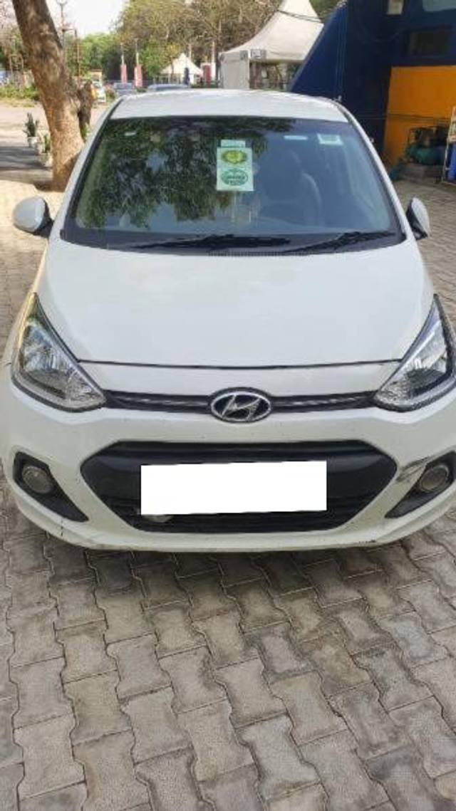 https://images10.gaadi.com/usedcar_image/4492606/original/processed_4965502a-a8d9-4f26-a0e7-dd279361f364.jpg?imwidth=6400