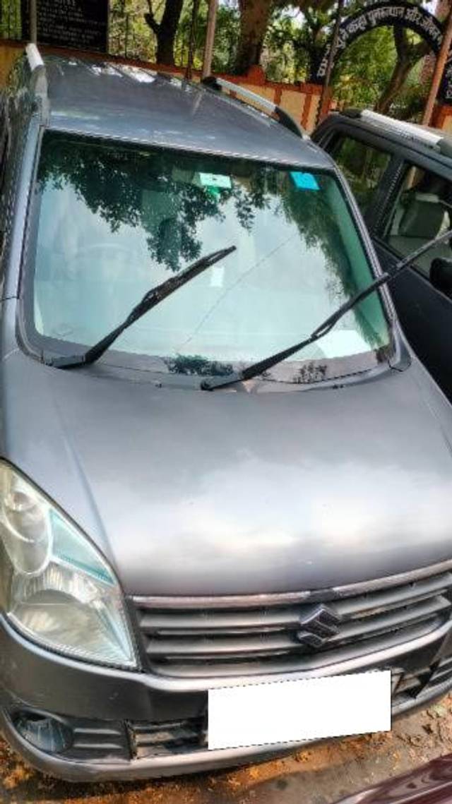 https://images10.gaadi.com/usedcar_image/4492616/original/processed_08ee1c97-b1d6-44dd-ab15-0c5e55e226e1.jpg?imwidth=6400