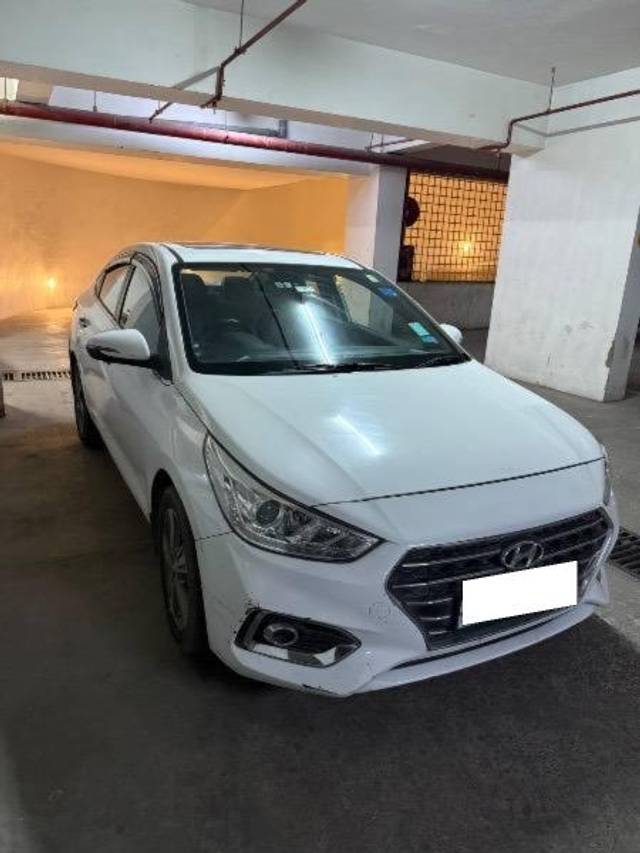 https://images10.gaadi.com/usedcar_image/4492694/original/processed_953fb9e0-e016-478b-a9fa-804ef6900d17.jpeg?imwidth=6400
