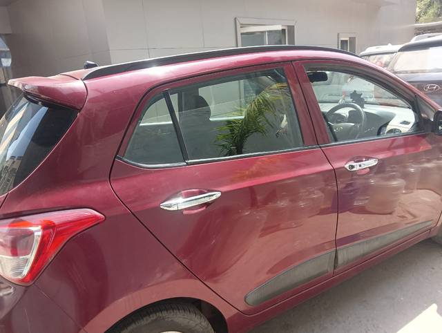 https://images10.gaadi.com/usedcar_image/4492803/original/0fef1543-91b1-46cc-8c0c-75c3dedf530f.jpg?imwidth=6402