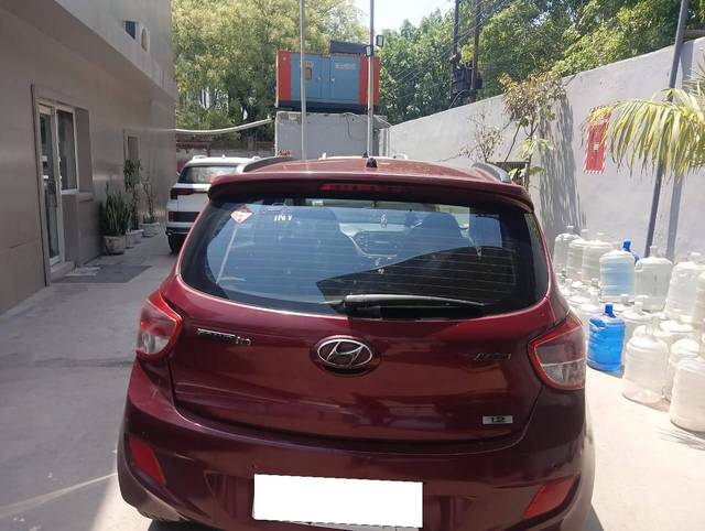 https://images10.gaadi.com/usedcar_image/4492803/original/processed_6c0f068b-d0ec-4beb-9962-fd0a65c1670a.jpg?imwidth=6400