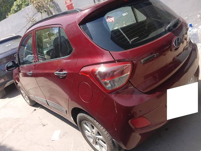 https://images10.gaadi.com/usedcar_image/4492803/original/processed_74d0eabe-973f-441a-920a-7d66d31def0c.jpg?imwidth=6401