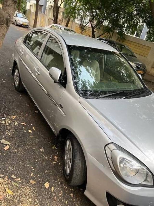 https://images10.gaadi.com/usedcar_image/4492858/original/processed_8fde7670-a194-4c73-af8b-aaade0dd71a0.jpeg?imwidth=6401