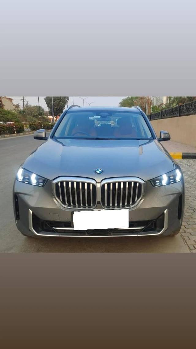 https://images10.gaadi.com/usedcar_image/4492944/original/processed_56a21f830f0330e30287741e4fef0ef6.jpg?imwidth=6400