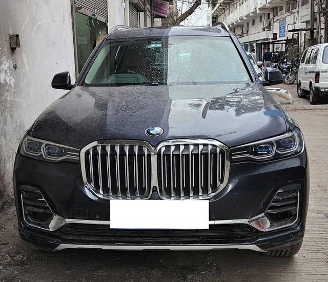 https://images10.gaadi.com/usedcar_image/4492947/original/processed_11176e0b9812bf662bdccb0fcd20ea55.jpg?imwidth=6400
