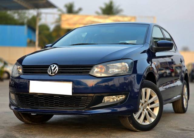 https://images10.gaadi.com/usedcar_image/4493022/original/processed_8ea63b69f3d0bf17ed286b60461deda2.jpg?imwidth=6402