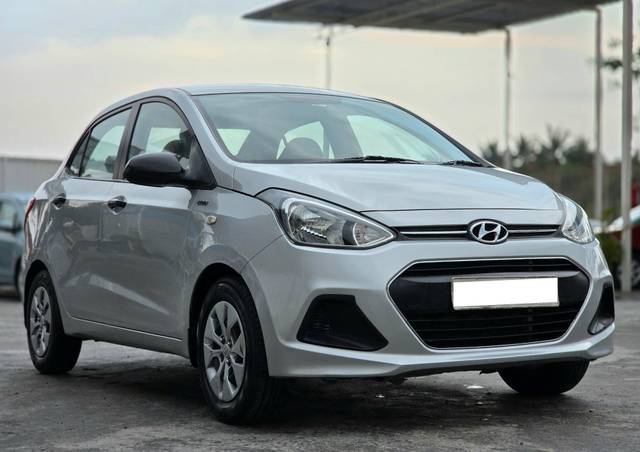 https://images10.gaadi.com/usedcar_image/4493023/original/processed_1f61dceec26ad835849b81da6b6c8548.jpg?imwidth=6400
