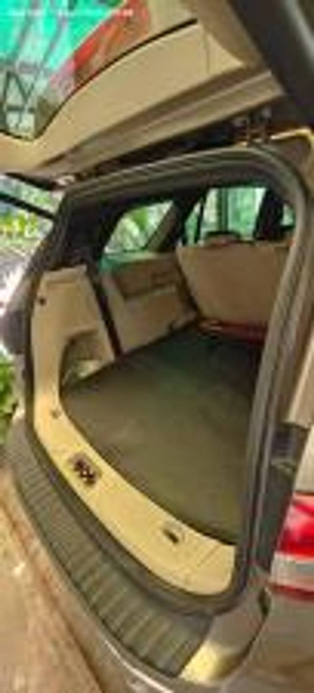 https://images10.gaadi.com/usedcar_image/4493178/original/04b52e484c1ace869e37f8a35d1e1d99.jpg?imwidth=6402