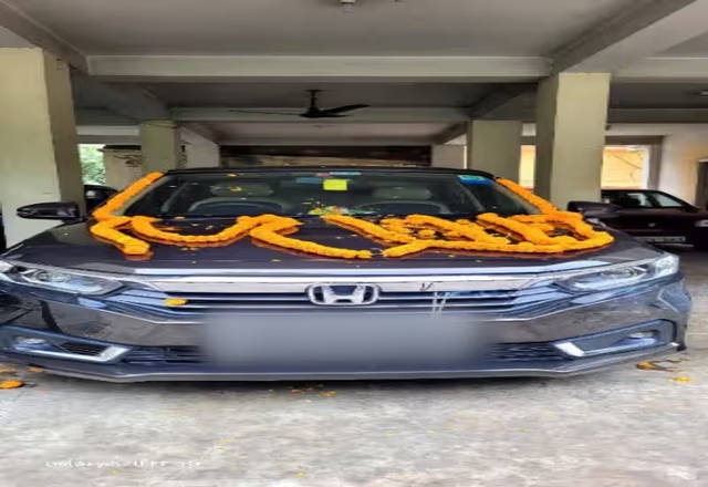 https://images10.gaadi.com/usedcar_image/4493237/original/099a7853-1daa-4cb9-8181-6655c5724a23.?imwidth=6400