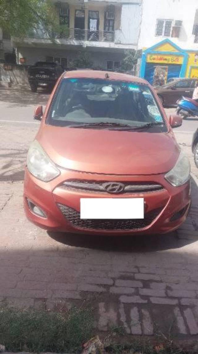 https://images10.gaadi.com/usedcar_image/4493278/original/processed_2fac797c-9349-4896-aa95-dcec9ae2a8c5.jpg?imwidth=6400