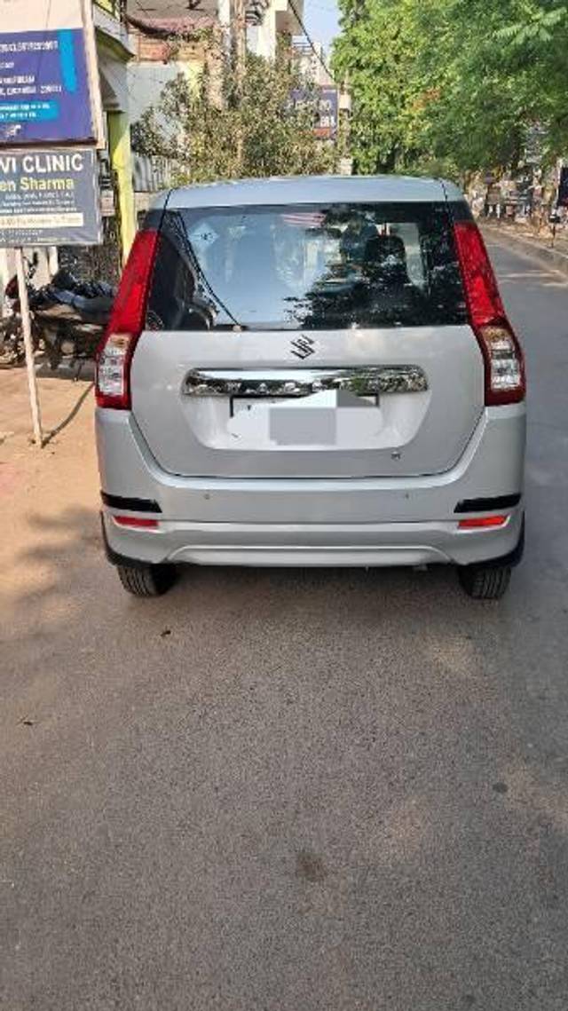 https://images10.gaadi.com/usedcar_image/4493609/original/processed_db97f3c3-36e4-43a9-9f71-5049b5c0a830.jpg?imwidth=6402