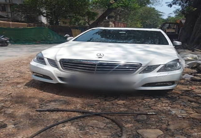 https://images10.gaadi.com/usedcar_image/4493806/original/0fcc4ef5-a15c-4a70-a3ba-3d11d329a0ff.?imwidth=6400