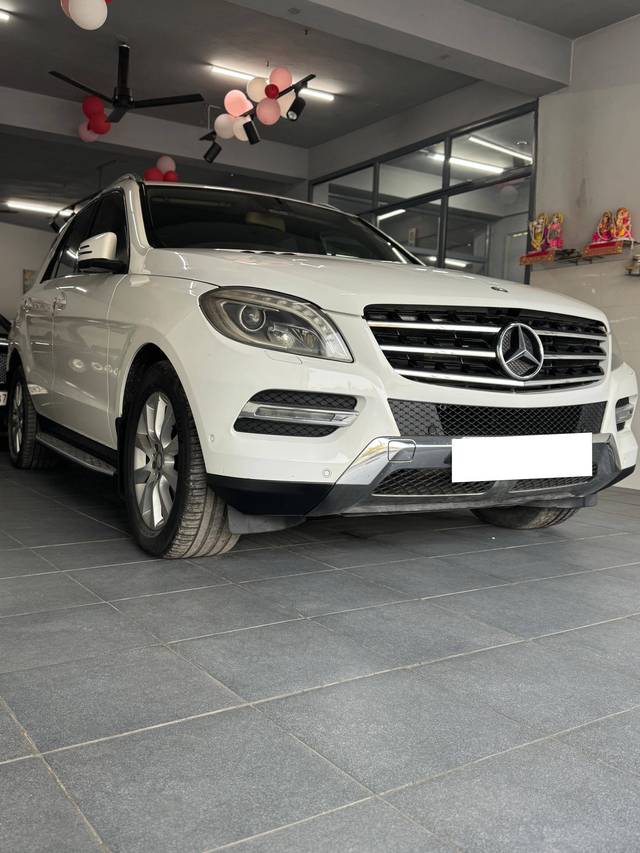 https://images10.gaadi.com/usedcar_image/4493819/original/processed_bdc3c612fc04eb6920a8be6adb01ccf7.jpg?imwidth=6400