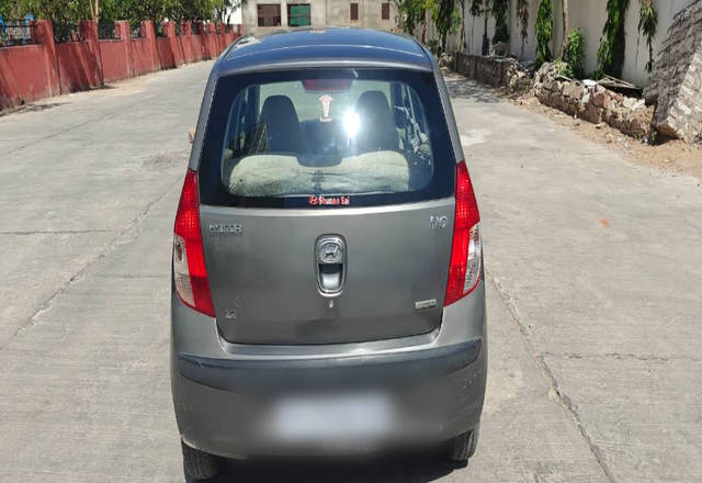 https://images10.gaadi.com/usedcar_image/4493855/original/e85c6130-0e67-454a-9985-5e94fdb42a2c.?imwidth=6401