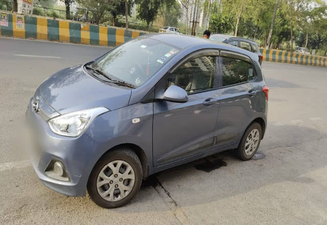 https://images10.gaadi.com/usedcar_image/4494024/original/e48b428a-1f51-4196-844a-2f47c7e11485.?imwidth=6401