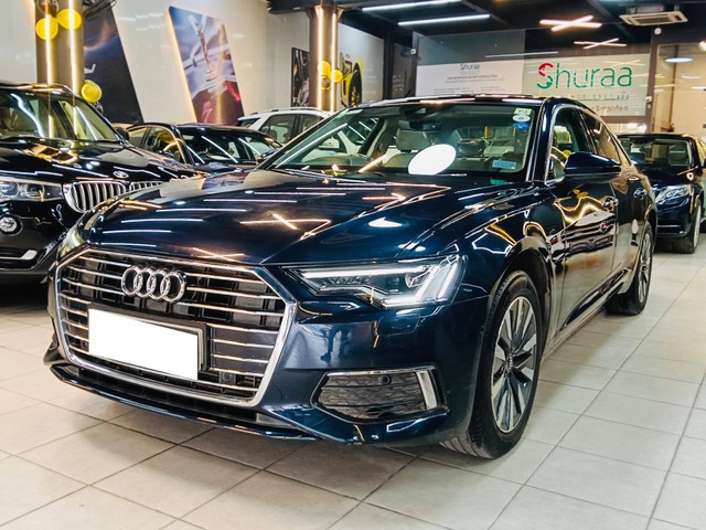 https://images10.gaadi.com/usedcar_image/4494085/original/processed_f322b8595416d51973b57511d482a032.jpg?imwidth=6402