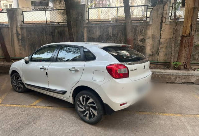 https://images10.gaadi.com/usedcar_image/4494105/original/40532e59-7249-4960-bd09-138dd3c6079c.?imwidth=6401