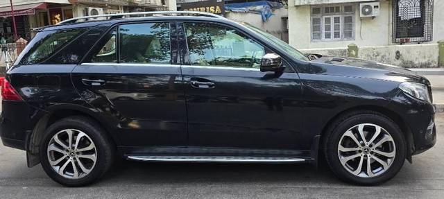 https://images10.gaadi.com/usedcar_image/4494450/original/processed_1f77ed4d5fae641aee9d5bcb274e8047.jpg?imwidth=6401